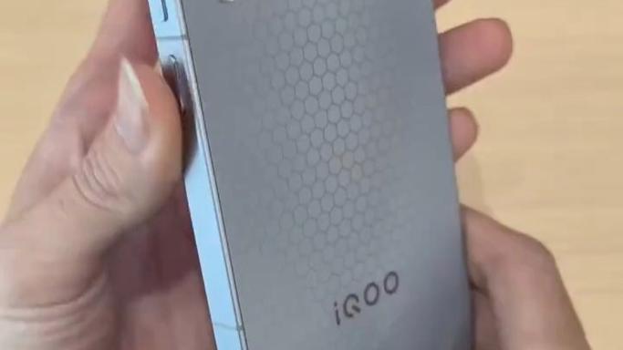 iqoo15肩键怎么开启
