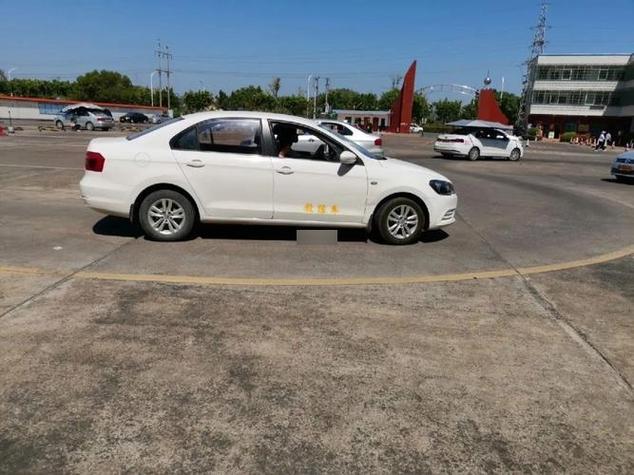 科目二练到一半可以换教练吗