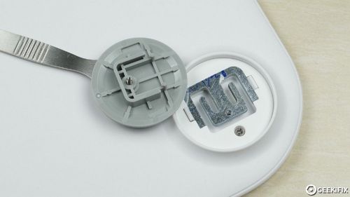 小米体脂秤怎么拆开外壳