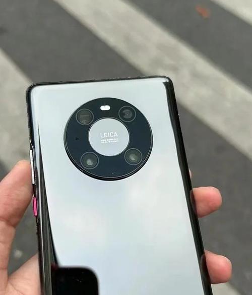 华为mate40二手机价格截图