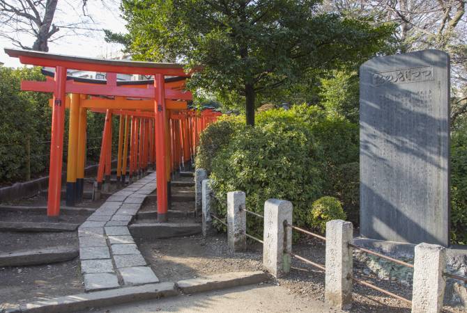 根津神社
