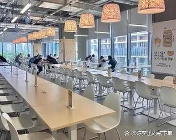 排队是利用光的什么原理