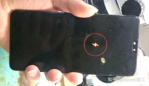 华为mate30充电灯不亮