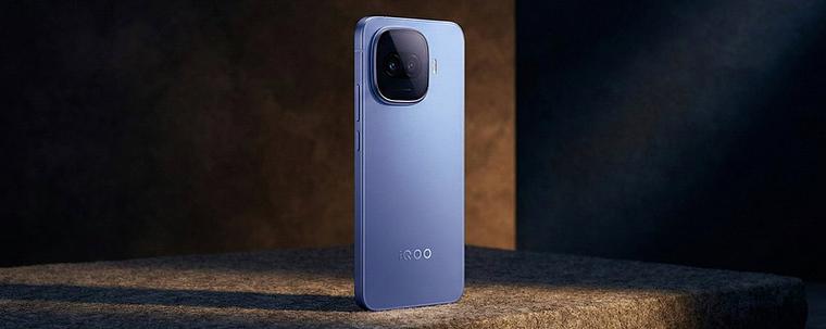 iqooz11Turbo是瞎眼屏幕吗