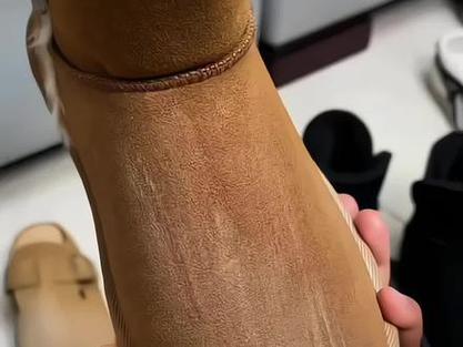 棕色绒面鞋子脏了怎么清理