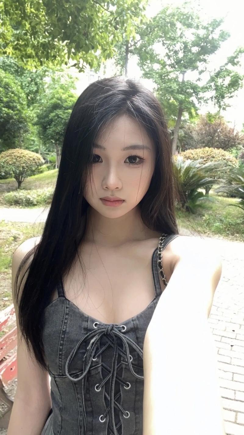 女生动漫头像冷酷帅气