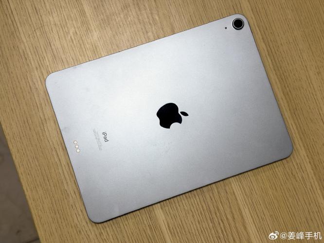 ipad有小白点吗