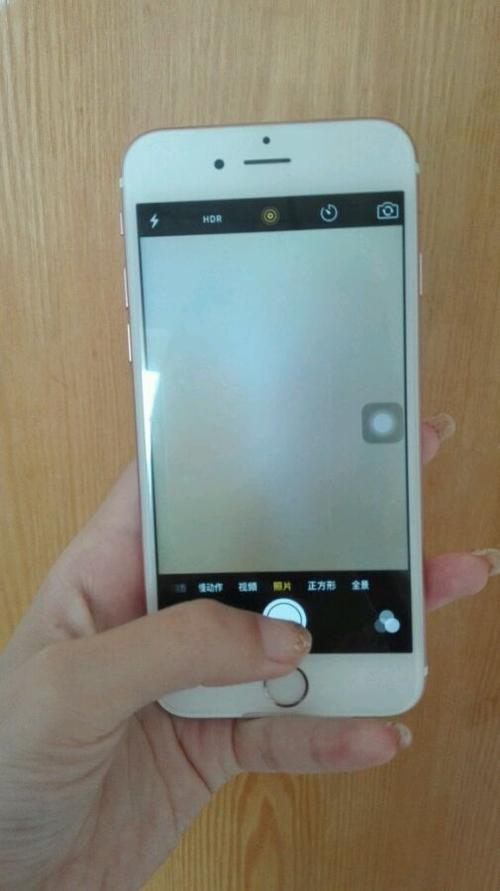 手机屏幕摔了前置摄像头模糊缩略图