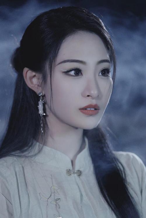 钢铁侠中小辣椒的扮演者是谁