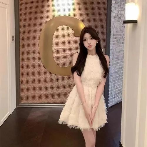 千金大小姐图片