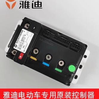 电动车控制器旁边黑色盒子是啥?