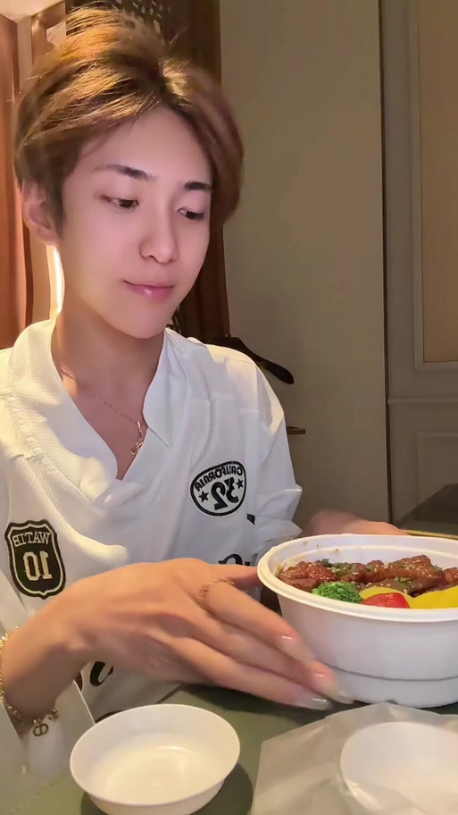 虎牙宏哥