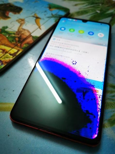 手机轻微漏液图片