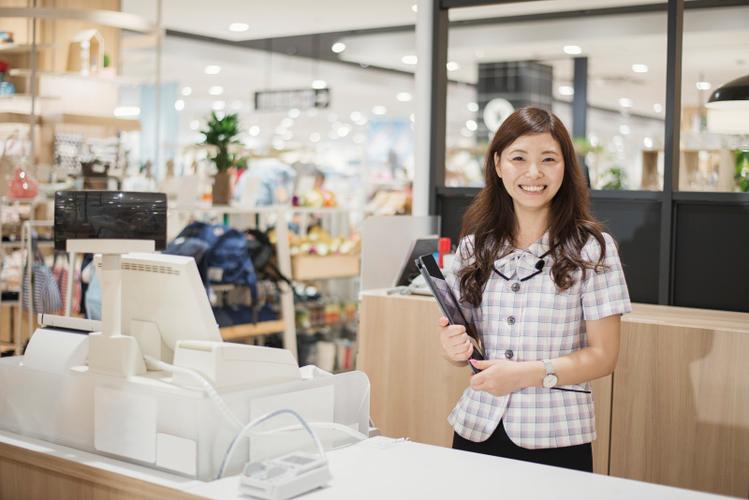 干收银的女生很厉害吗