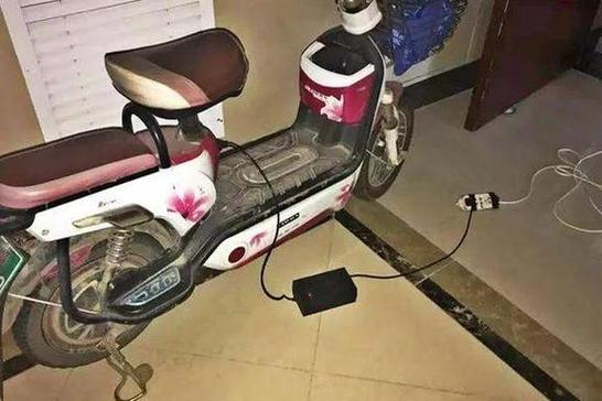 电车充电半小时能拔掉吗