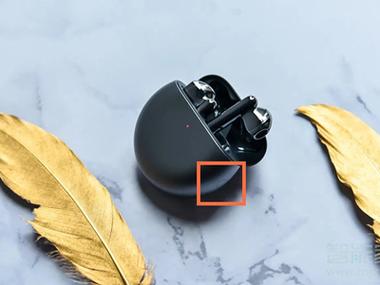 蓝牙耳机重启键是哪一个