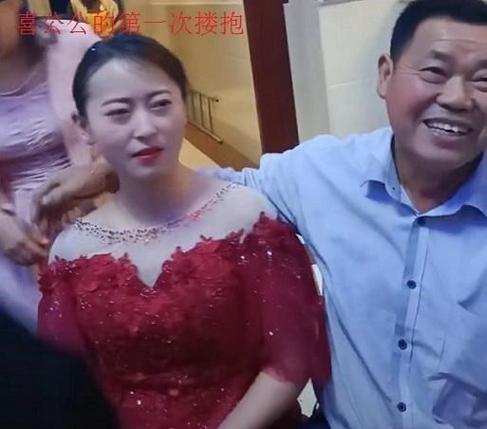 公给儿媳妇验婚小说小说缩略图