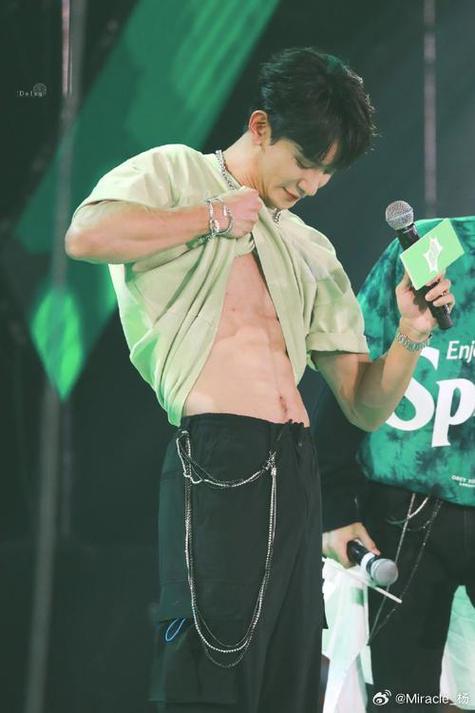 腹肌撕裂者20天效果