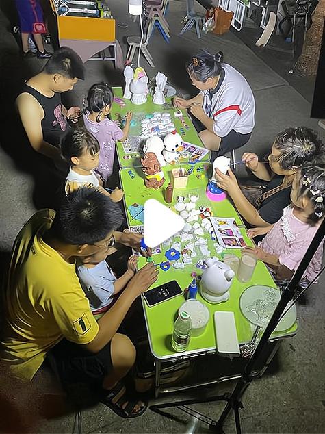 彩绘娃娃摆摊挣钱吗游戏截图