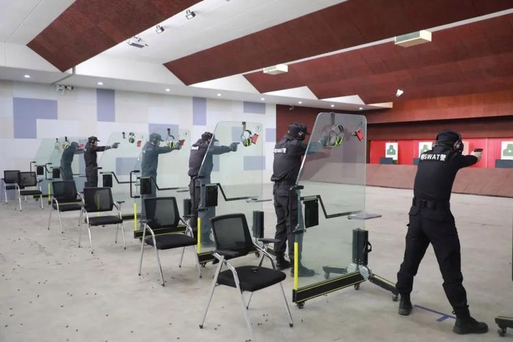 pubg怎么设置大厅持枪