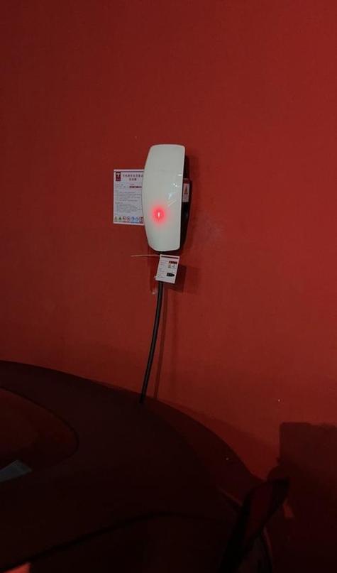 显示器电源灯显示红色图标
