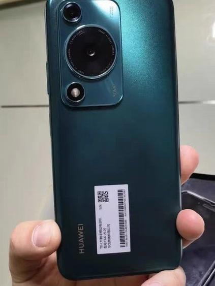 2000元左右的鸿蒙华为手机缩略图