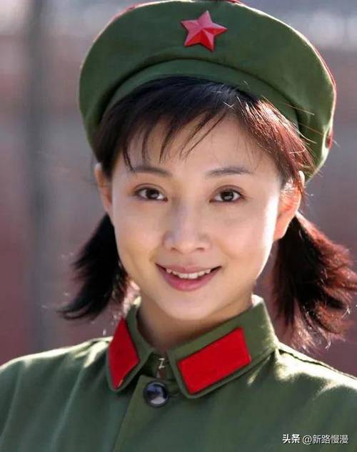 七零年代文工团细腰美人[穿书]