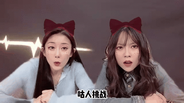 富婆VS穷婆整理书桌