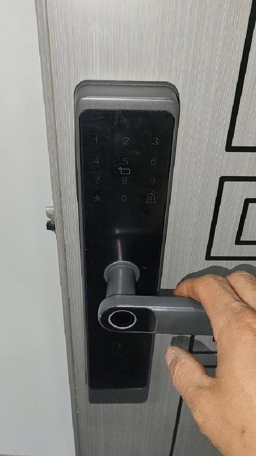 密码锁怎么关闭常开模式