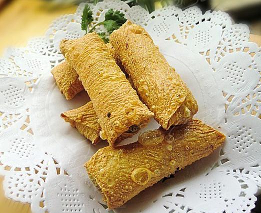 一张春饼里面卷豆皮叫什么