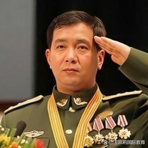 开局少将,拒绝晋升的小说截图