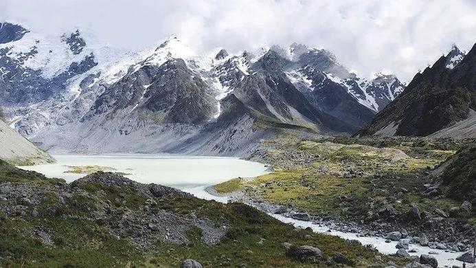 雪山融化