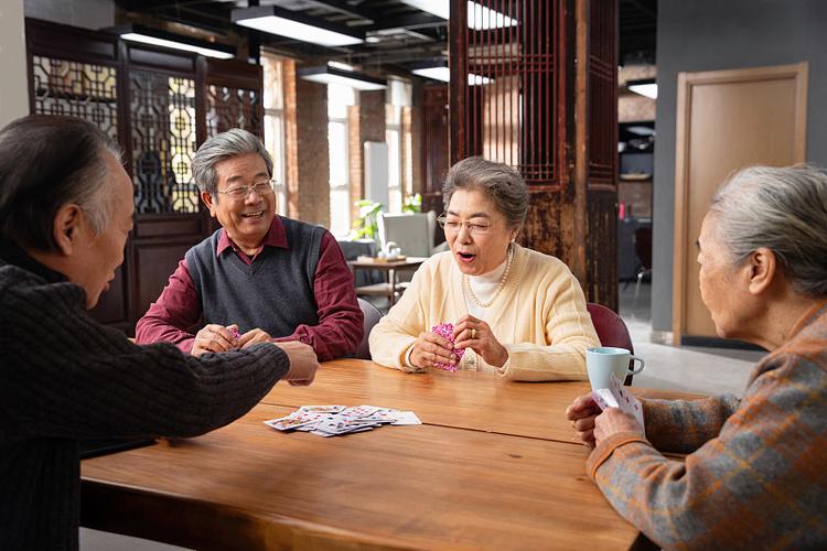 怎样边玩金铲铲边微信聊天?