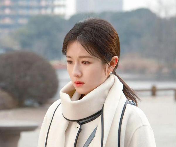 果然电视剧女主叫什么