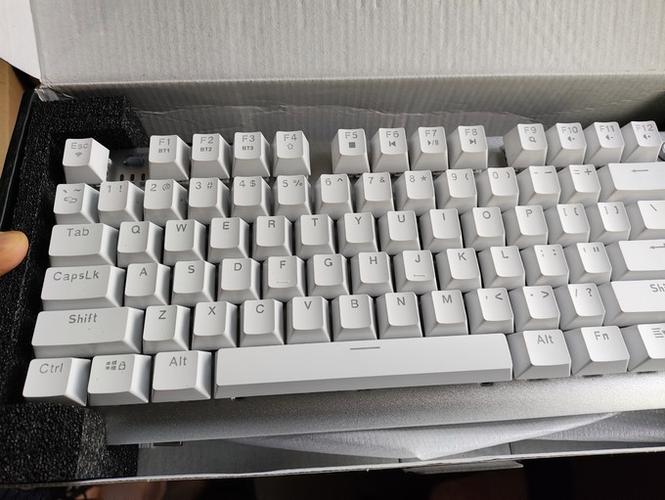 狼蛛键盘呼吸灯怎么调