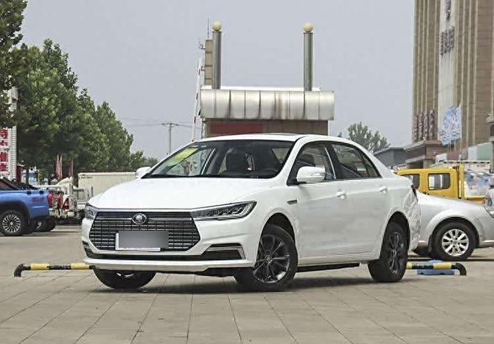 比亚迪秦ev14年怎么样值得买吗