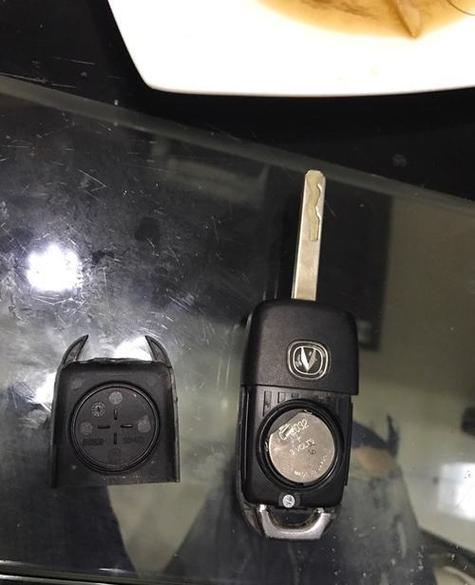 长安悦翔V7遥控钥匙使用教程