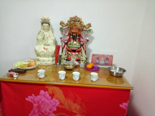 年年请财神旧的财神往哪放