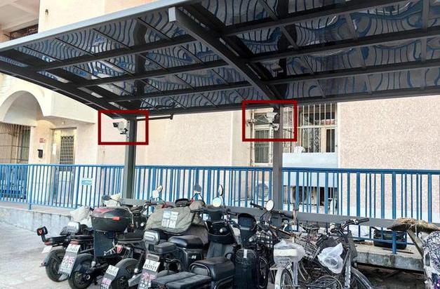 电动车脉冲充电器充电来回闪