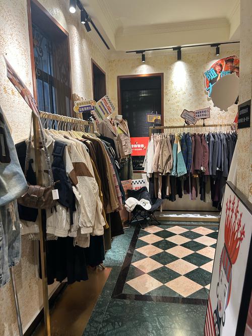 哈尔滨衣服店后入门全照片截图
