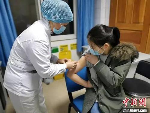 英雄打针