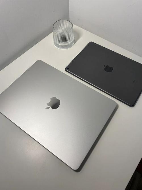 mac深空灰和银色对比缩略图
