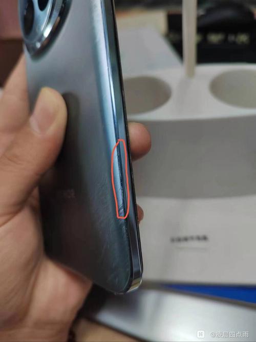 手机后盖开胶了怎么办