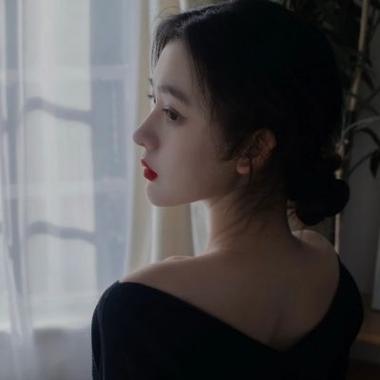 有品位的微信女人头像