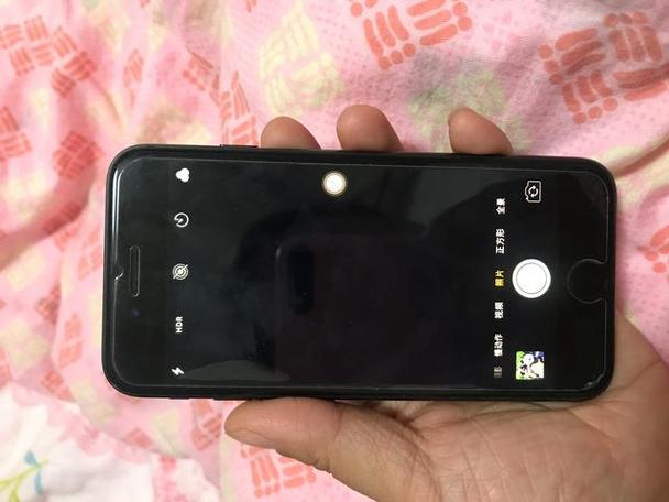 一边打微信一边玩游戏手机会黑屏