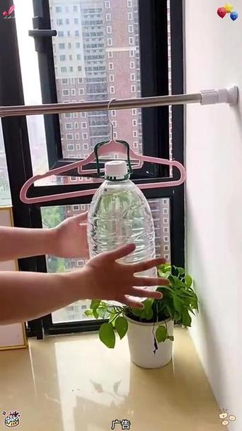 免打孔杆怎么安装视频截图
