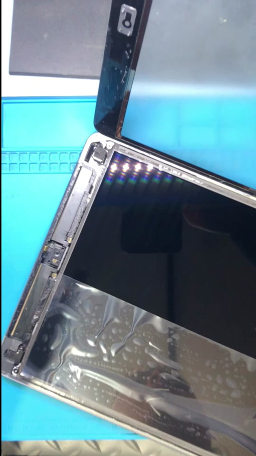ipad充电时闪电标志一闪一闪的缩略图