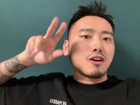 快手消息栏顶部一排头像什么意思