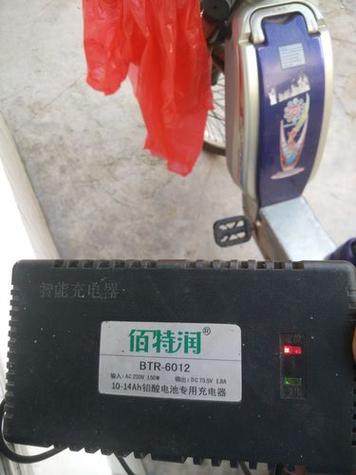 充电器一直红灯不跳怎么回事