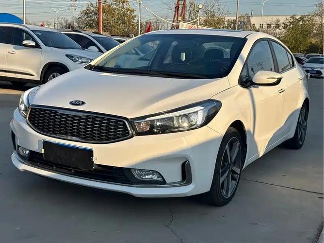 起亚k3二手车价格截图